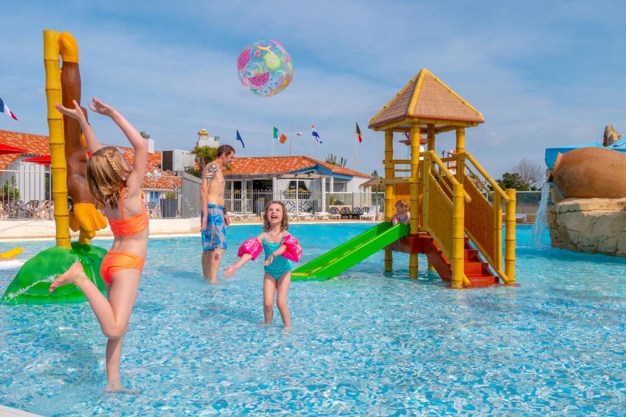 Hotel CAMPING PARADIS Sol à Gogo à Saint-Hilaire-de-Riez Extérieur photo